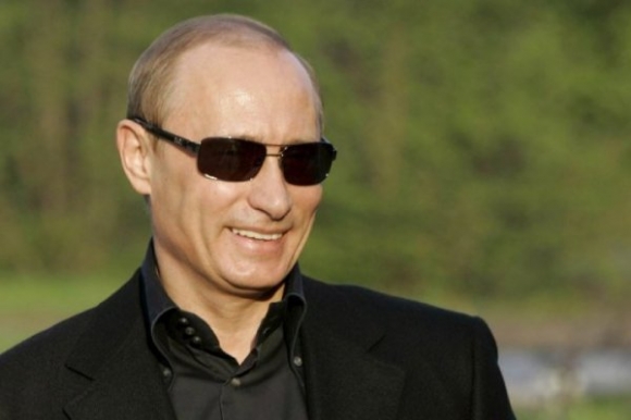 Строителей с праздником поздравил и Владимир Путин