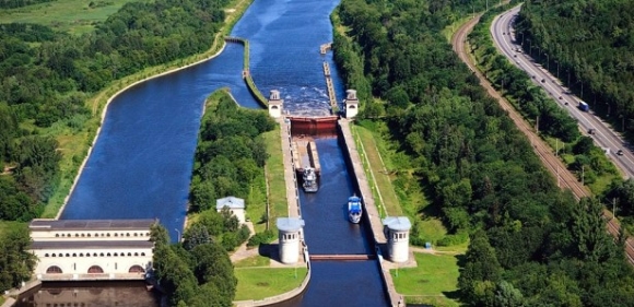Канал им. Москвы создает рынок стройматериалов на реке