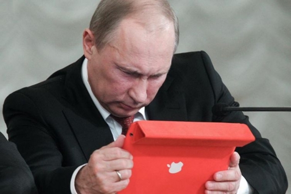 Путин поручил Медведеву за год внедрить BIM-технологии. Эксперты гадают, кто бенефициар