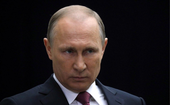 Путин: надо оградить граждан от рисков застройщиков