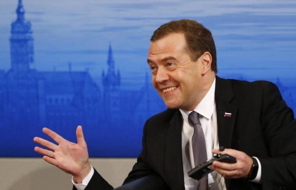 Медведев выразил сомнение в скором решении жилищного вопроса в России