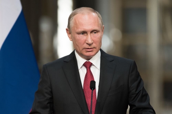 Путин обсудит с кабмином дебюрократизацию капитального строительства