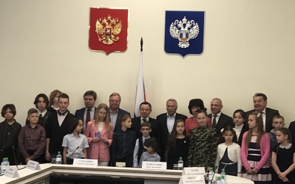 Детский общественный совет при Минстрое России собрался на первое заседание