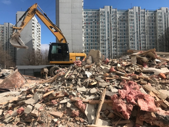 В России необходим контроль за вывозом строительного мусора — эксперт