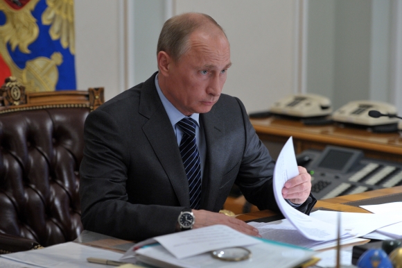 Путин утвердил поручения по расселению аварийного и непригодного жилья в ряде регионов ДФО