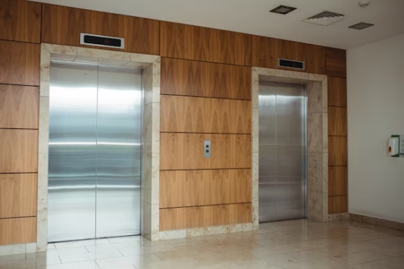 В России могут ввести минимальную стоимость обслуживания лифтов