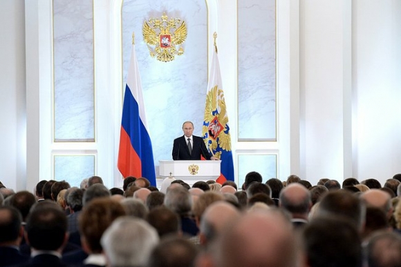 Владимир Путин: Амнистия <br />
капиталов, стабильные налоги <br />
и «надзорные каникулы»
