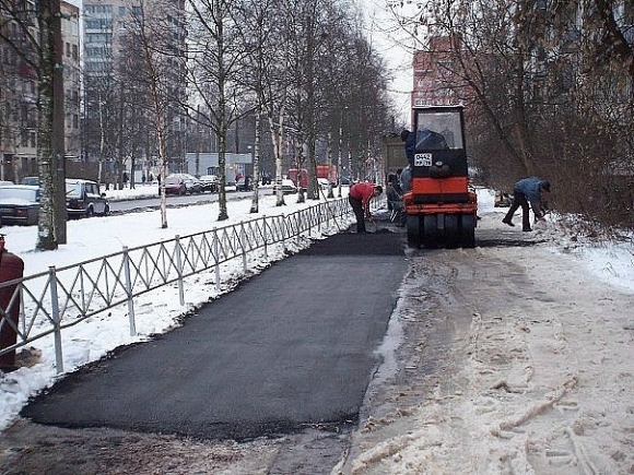 Русская народная забава - дороги строить по зиме