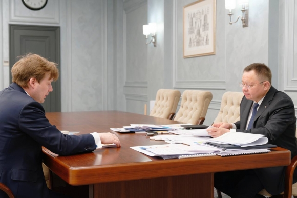 Ирек Файзуллин провел рабочую встречу с президентом НОСТРОЙ Антоном Глушковым