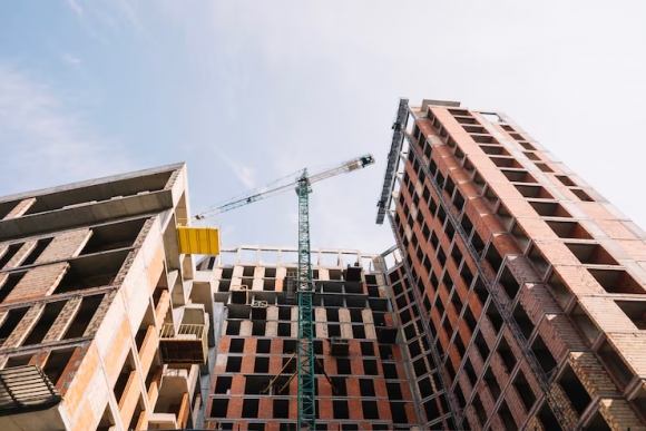 Более 155 млн кв.м жилья планируется построить в РФ по действующим разрешениям