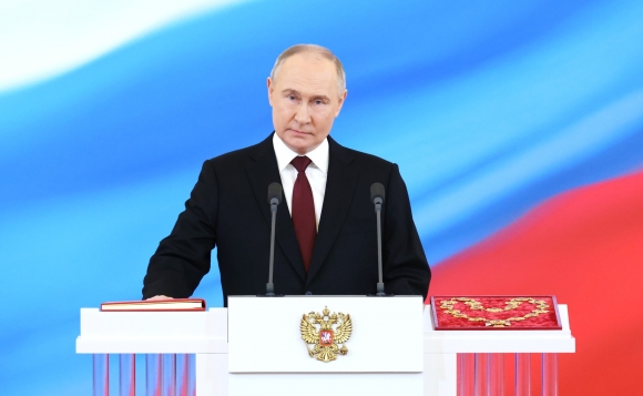 Владимир Путин подписал первый стратегический Указ о национальных целях развития