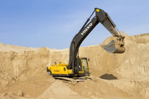 Фирма оштрафована за незаконную добычу песка для Восточного